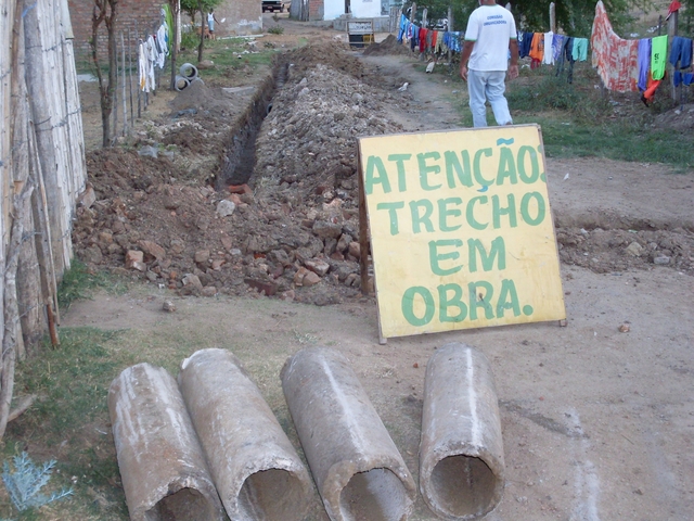 Esgoto rua da ponte velha 1 display