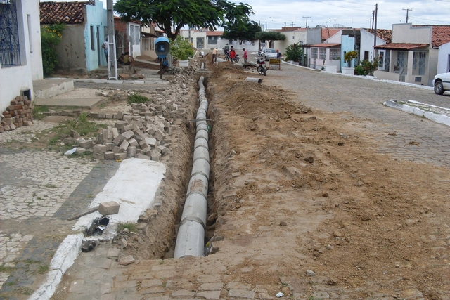 Esgoto rua joao durval display