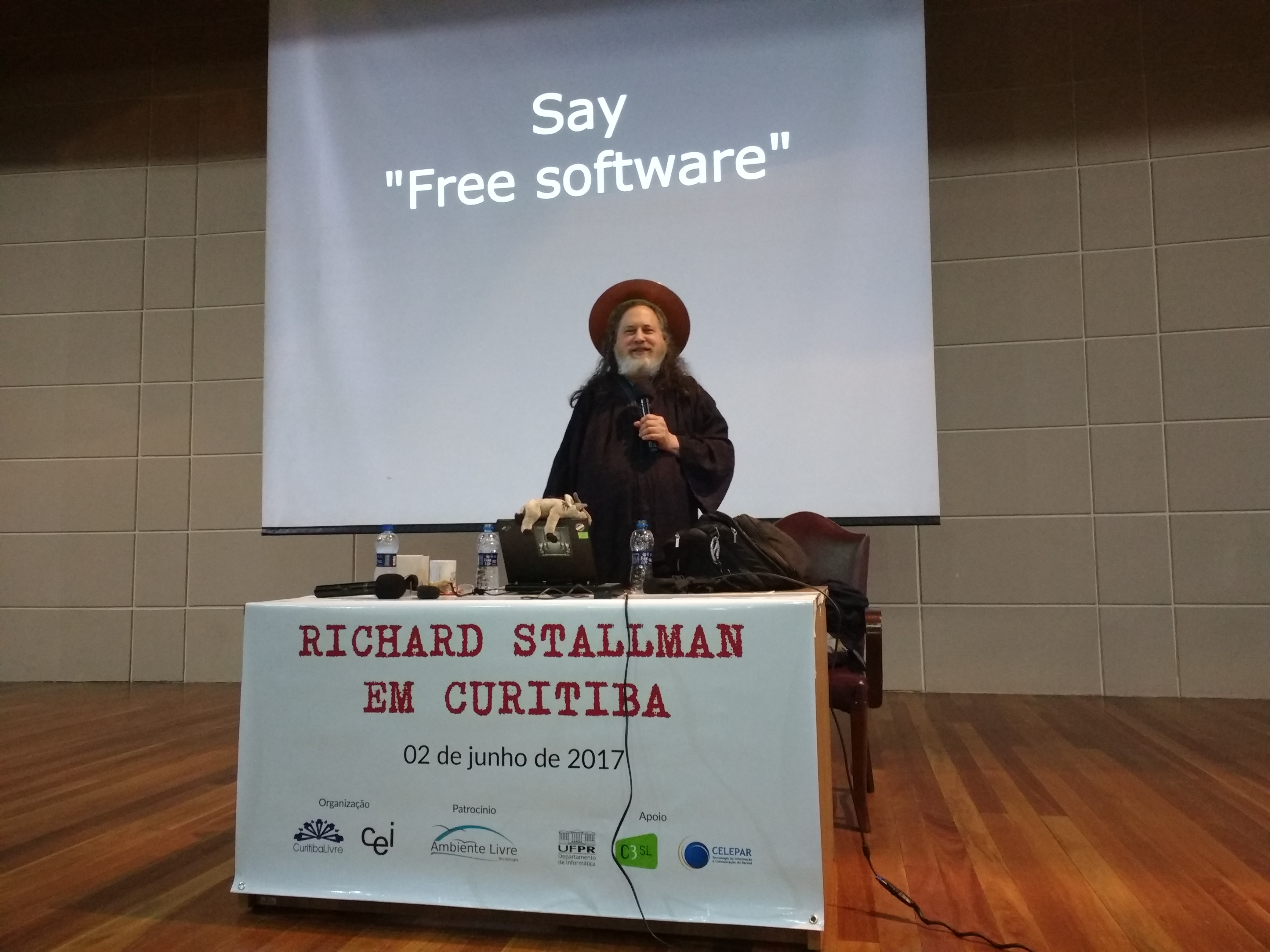 Stallman curitiba 2017 050